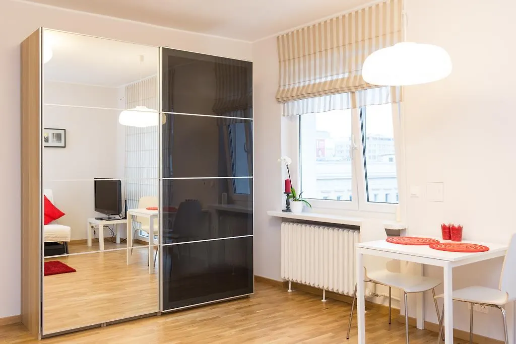 Goodnight Warsaw Apartments - Zurawia 16A 0*,